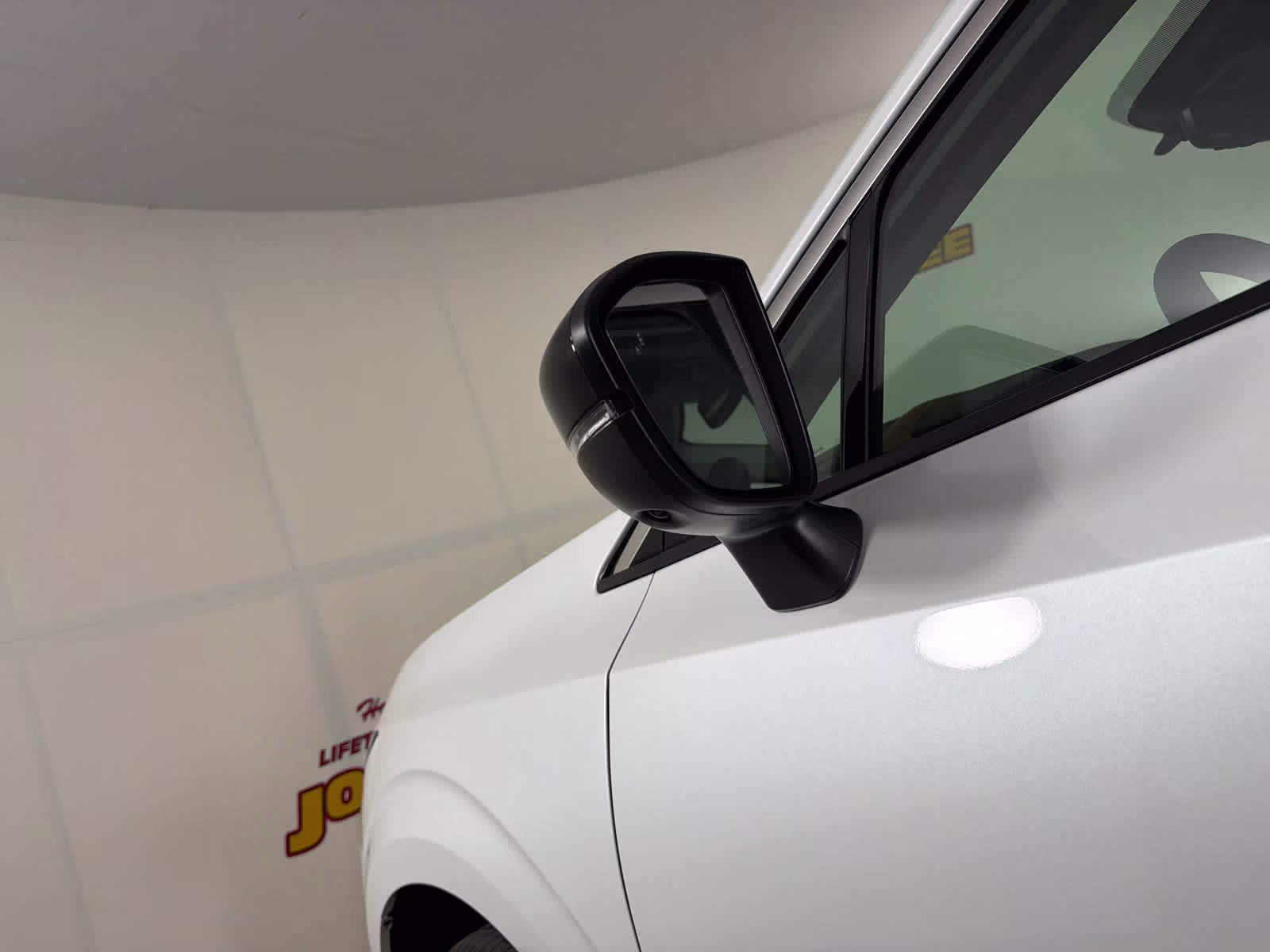 2026 Everest White Pearl Tricoat Nissan Murano Platinum AWD SUV
