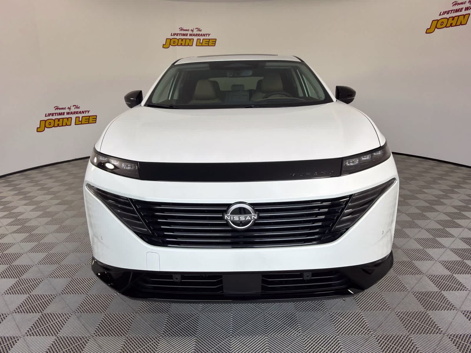 2026 Everest White Pearl Tricoat Nissan Murano Platinum AWD SUV