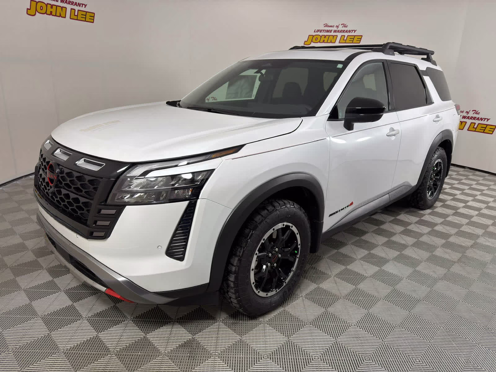 2026 Everest White Pearl Tricoat Nissan Pathfinder Rock Creek 4X4 SUV