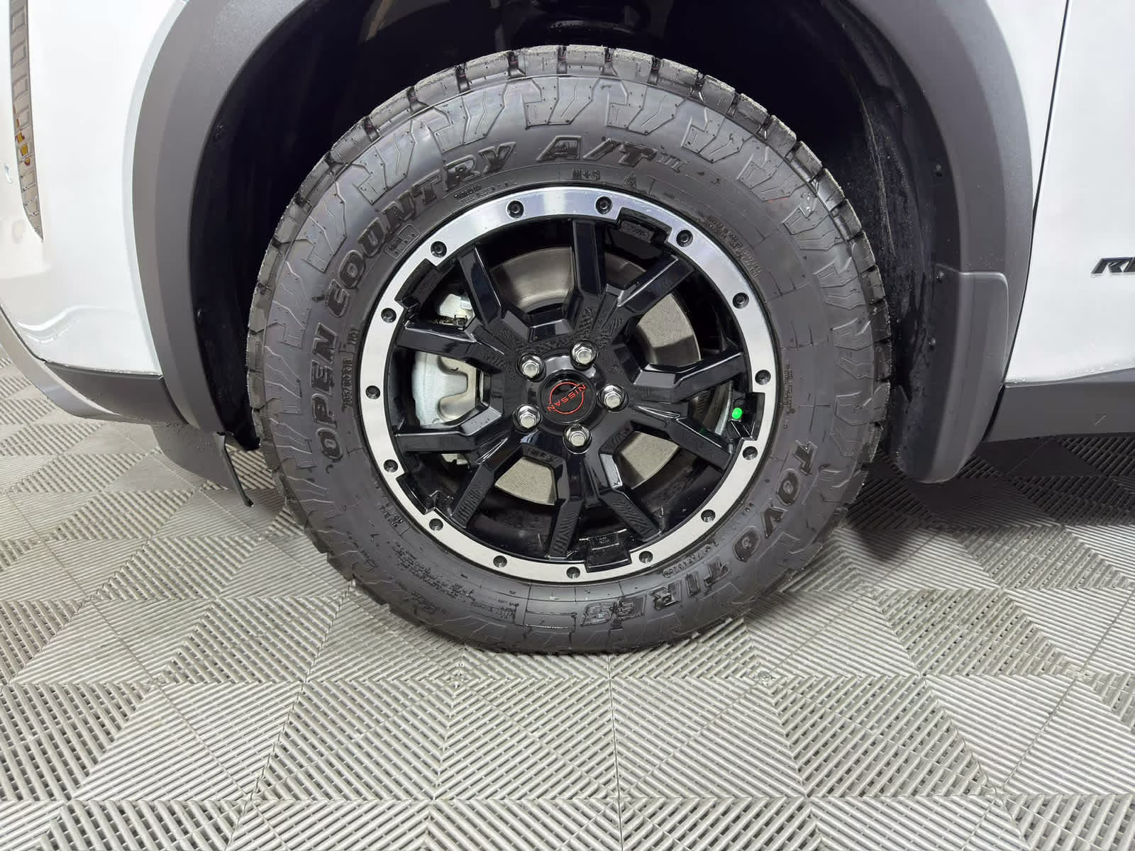 2026 Everest White Pearl Tricoat Nissan Pathfinder Rock Creek 4X4 SUV