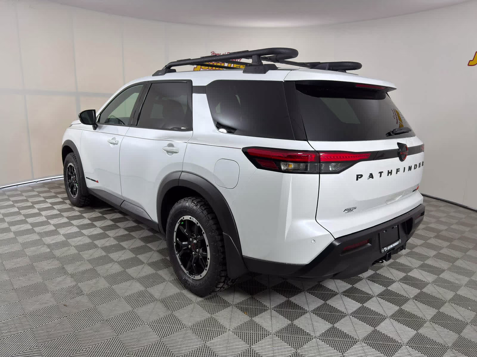 2026 Everest White Pearl Tricoat Nissan Pathfinder Rock Creek 4X4 SUV