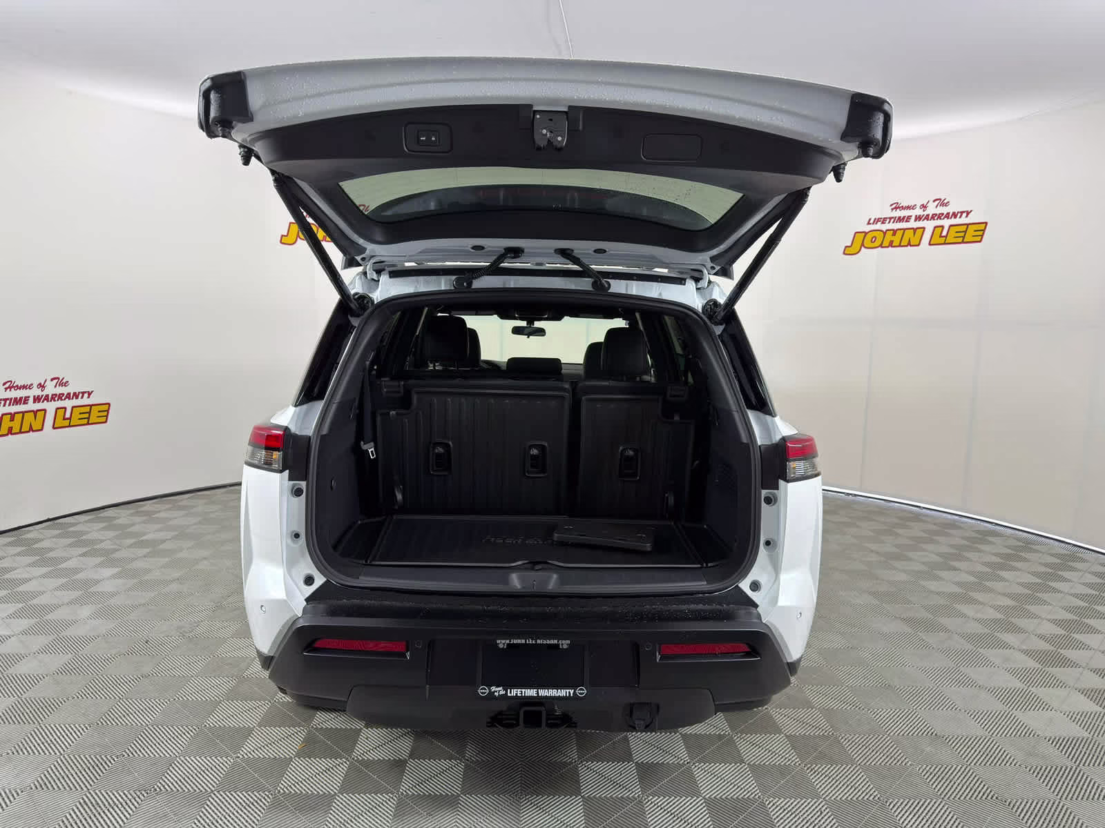 2026 Everest White Pearl Tricoat Nissan Pathfinder Rock Creek 4X4 SUV