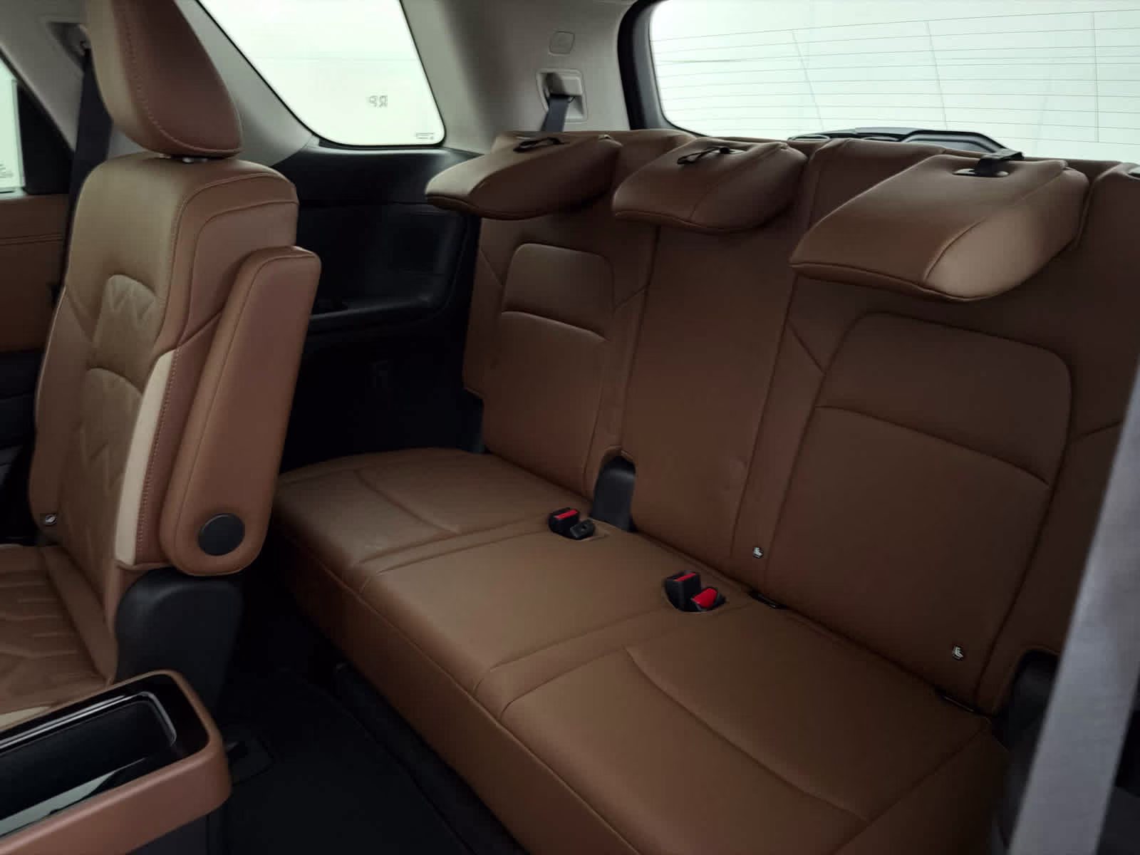 2026 Boulder Gray Pearl Nissan Pathfinder Platinum FWD SUV