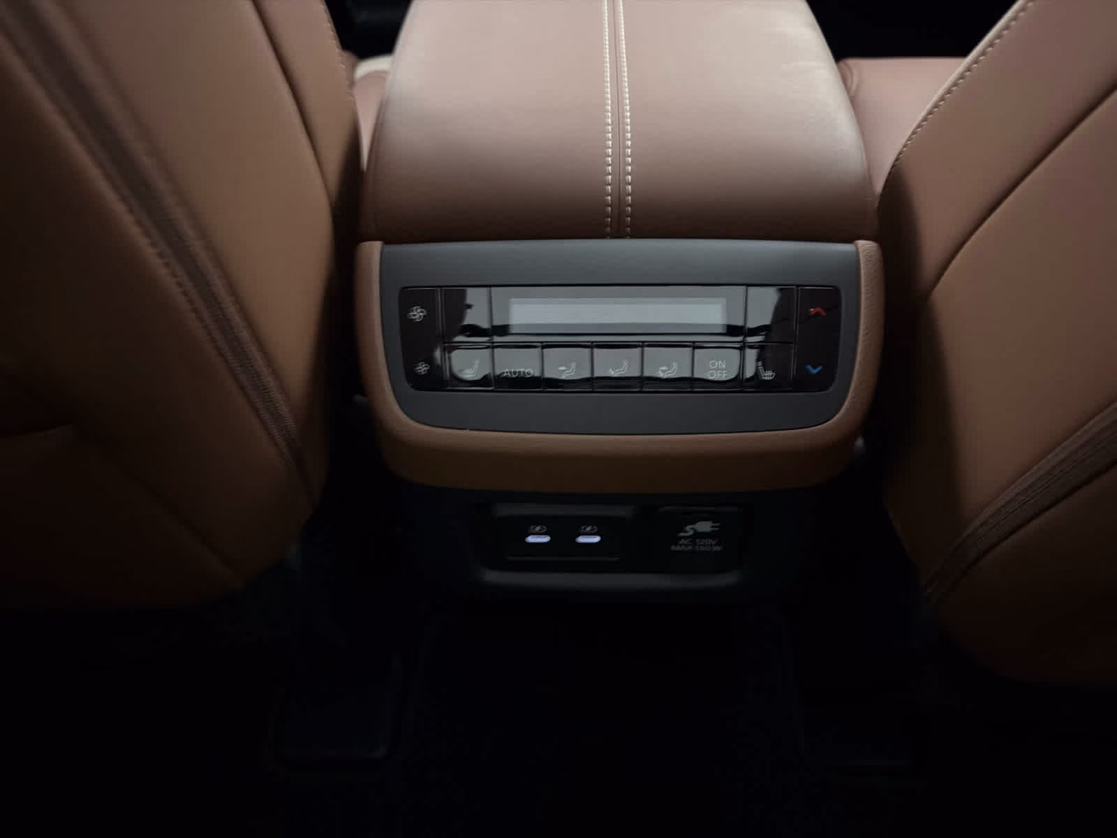 2026 Boulder Gray Pearl Nissan Pathfinder Platinum FWD SUV