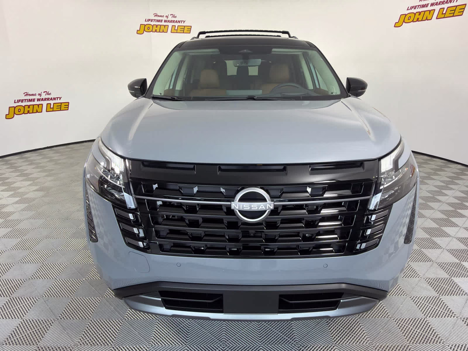 2026 Boulder Gray Pearl/Super Black Nissan Pathfinder Platinum FWD SUV