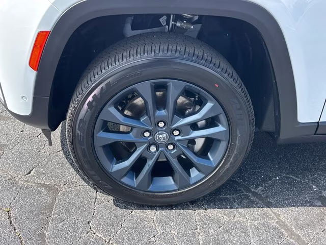 2026 Bright White Clearcoat Jeep Grand Cherokee L 85th Anniversary Edition 4X4 SUV