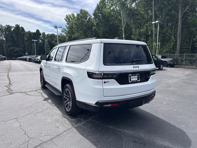 2026 Bright White Clearcoat Jeep Grand Wagoneer 4x2 L RWD SUV
