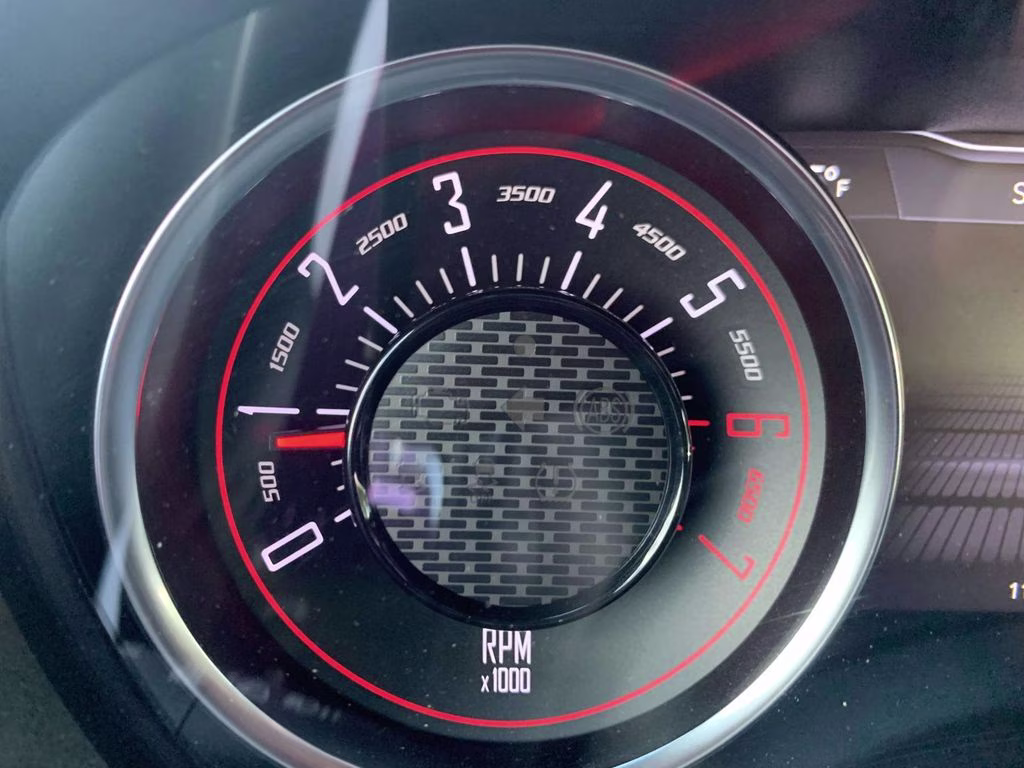 2019 Plum Crazy Pearlcoat Dodge Challenger R/T Scat Pack Widebody RWD Coupe
