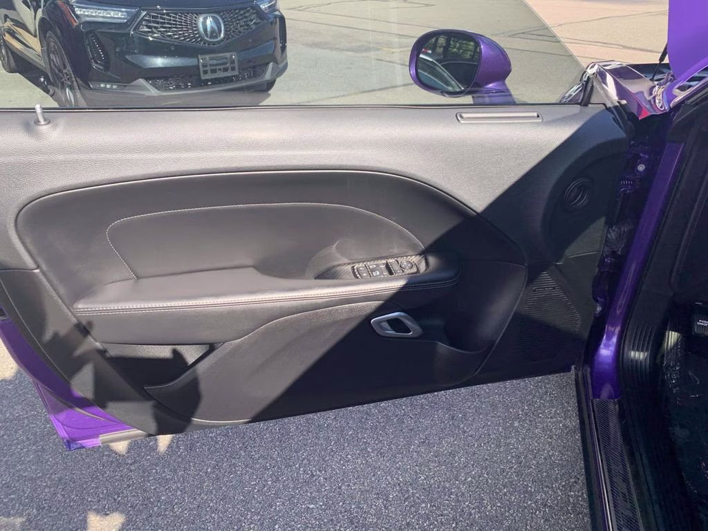 2019 Plum Crazy Pearlcoat Dodge Challenger R/T Scat Pack Widebody RWD Coupe