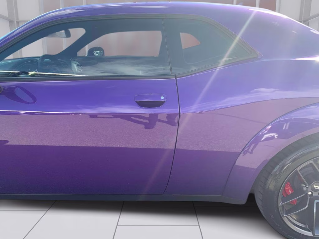 2019 Plum Crazy Pearlcoat Dodge Challenger R/T Scat Pack Widebody RWD Coupe