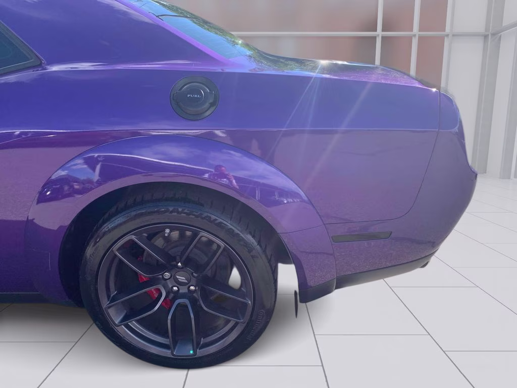 2019 Plum Crazy Pearlcoat Dodge Challenger R/T Scat Pack Widebody RWD Coupe