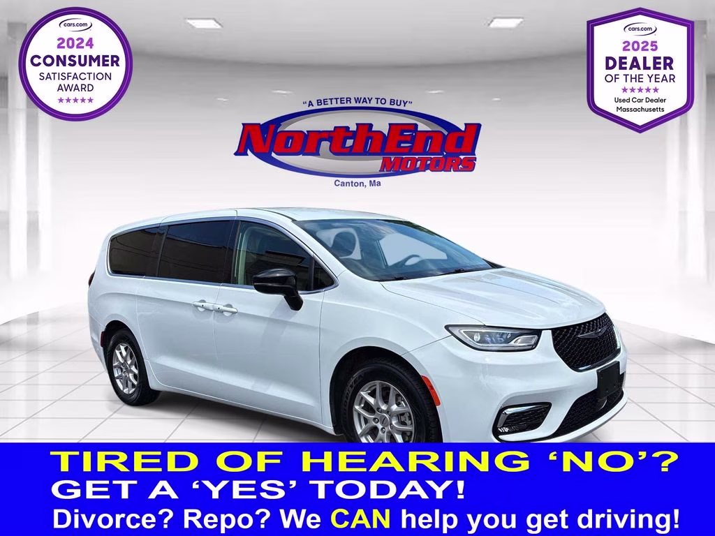 2024 Bright White Clearcoat Chrysler Pacifica Touring L FWD Van