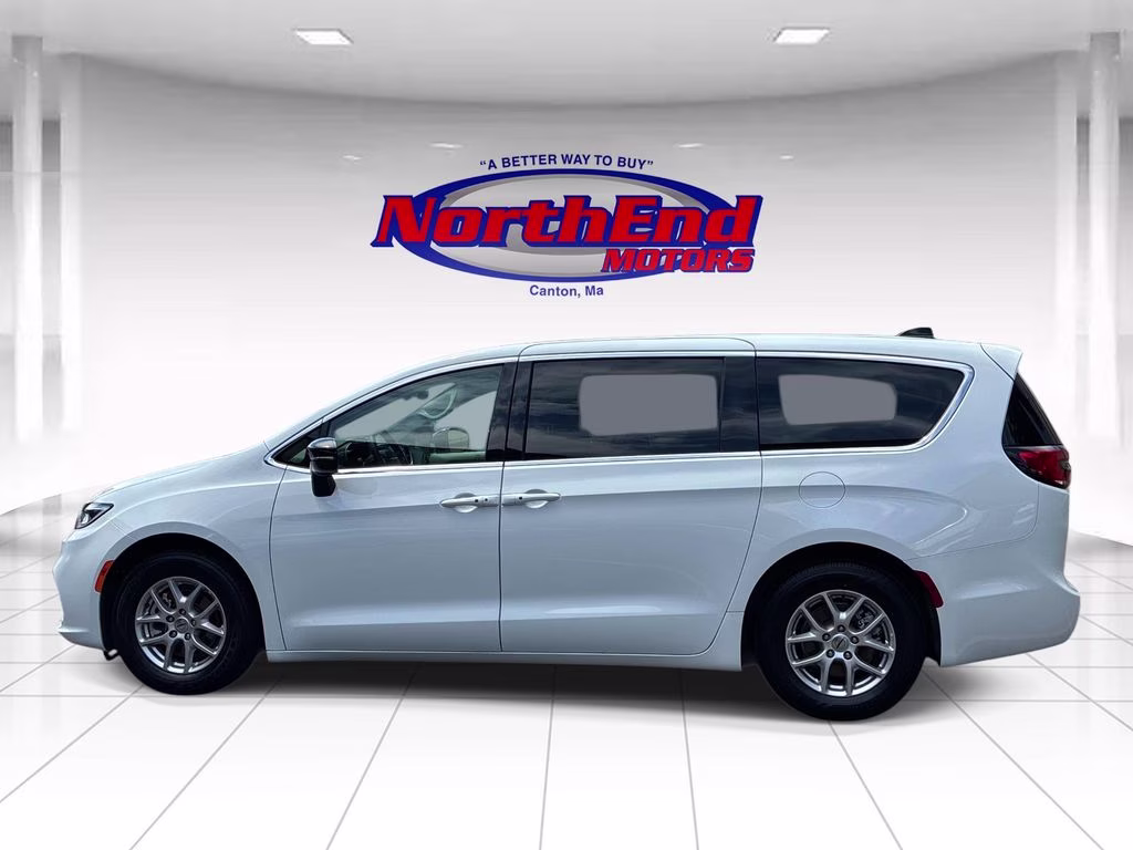 2024 Bright White Clearcoat Chrysler Pacifica Touring L FWD Van