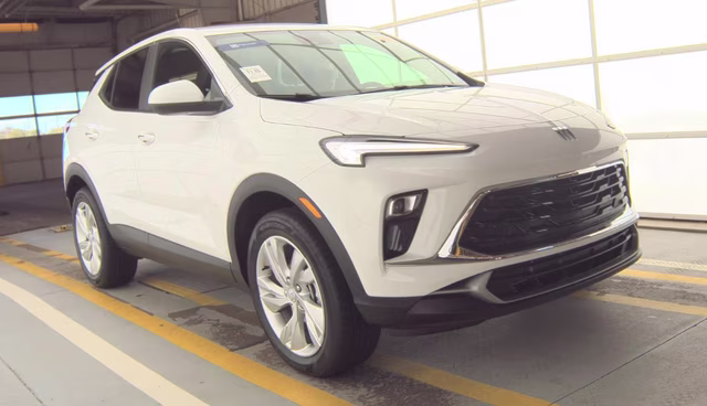 2024 Summit White Buick Encore GX Preferred AWD SUV