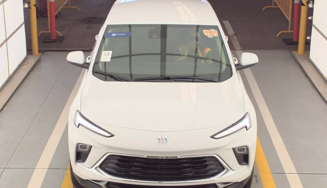 2024 Summit White Buick Encore GX Preferred AWD SUV