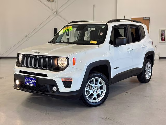2023 Alpine White Clearcoat Jeep Renegade Latitude 4X4 SUV