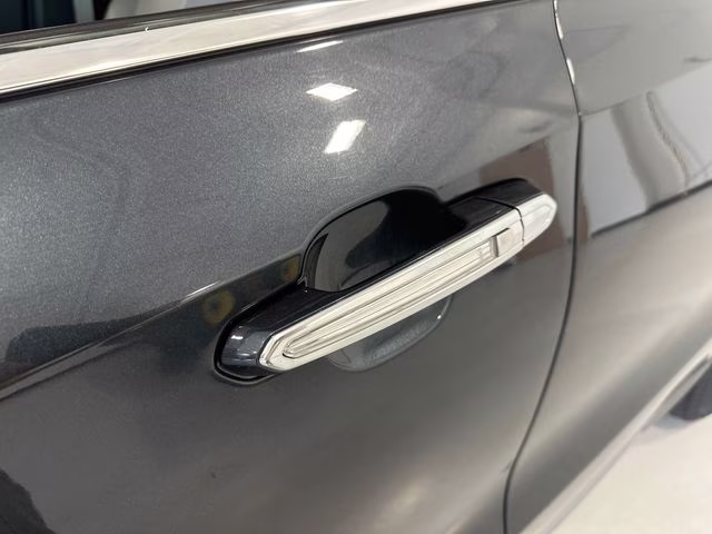 2021 Shadow Metallic Cadillac XT4 Premium Luxury AWD SUV