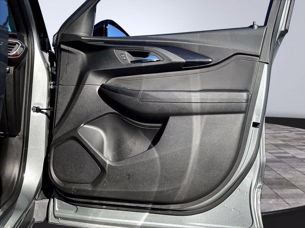2023 Sterling Gray Metallic Chevrolet Trailblazer RS AWD SUV