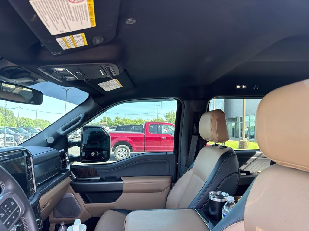 2025 Black Metallic Ford Super Duty F-350 DRW Lariat 4X4 Truck