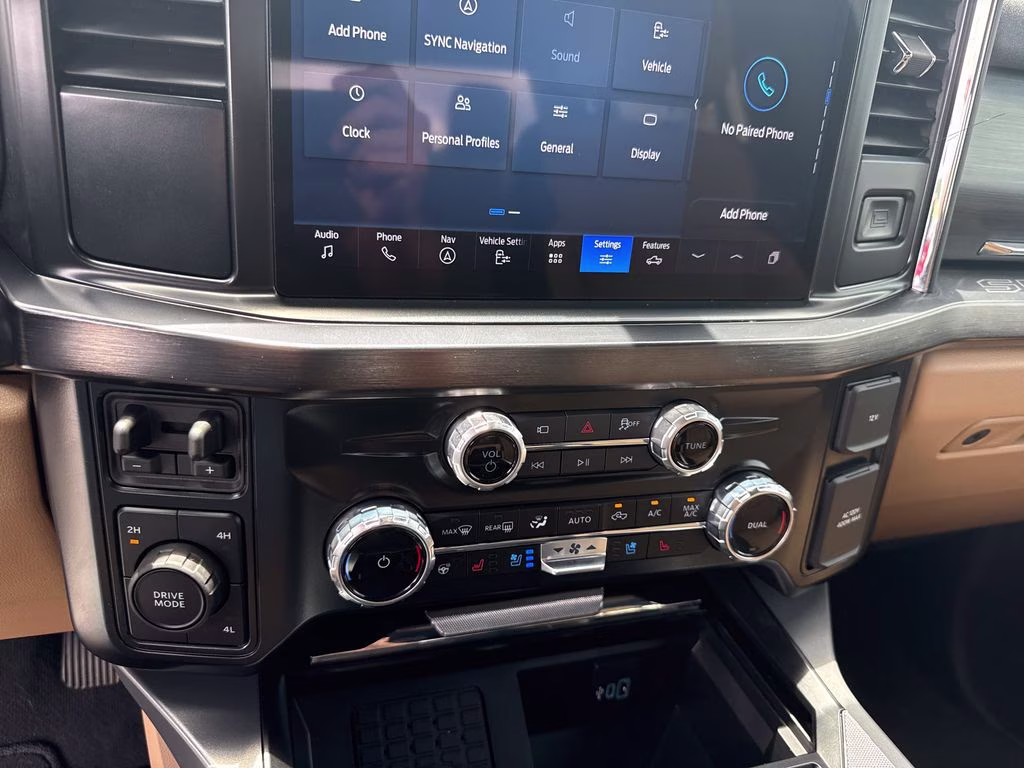 2025 Black Metallic Ford Super Duty F-350 DRW Lariat 4X4 Truck