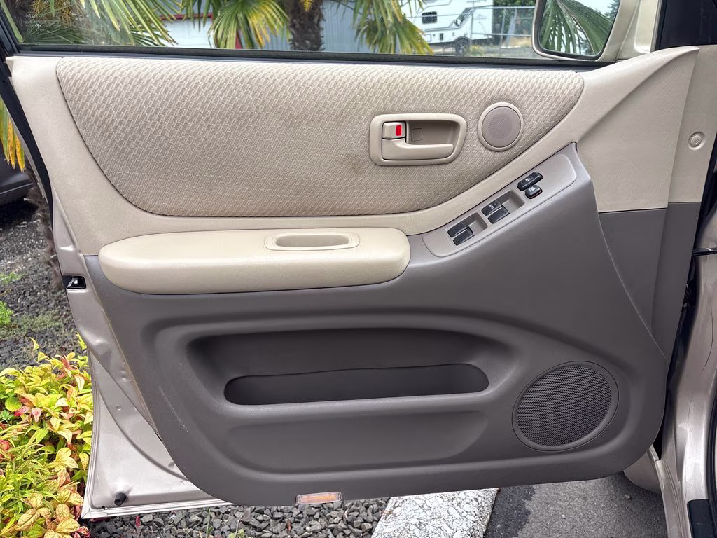 2007 Sonora Gold Pearl Toyota Highlander Base FWD SUV