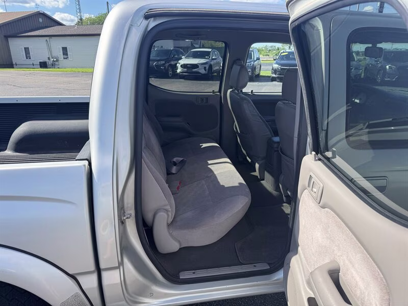 2002 Lunar Mist Metallic Toyota Tacoma PreRunner V6 RWD Truck