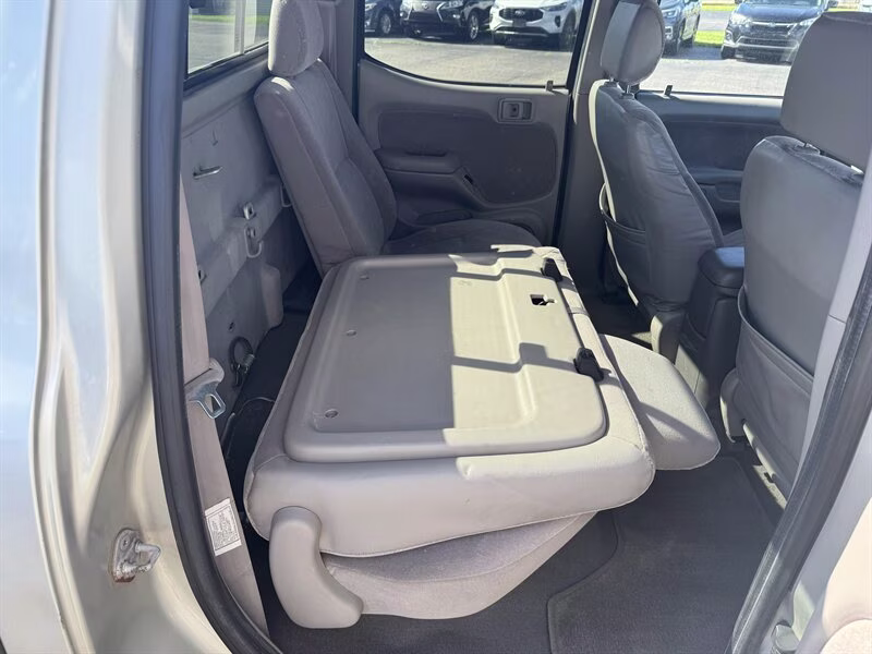 2002 Lunar Mist Metallic Toyota Tacoma PreRunner V6 RWD Truck