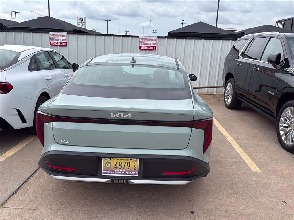 2025 MORNING HAZE Kia K4 (2.0L) LXS FWD FWD