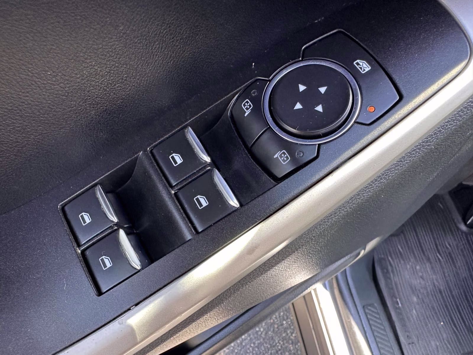 2021 Carbonized Gray Metallic Ford Explorer XLT 4WD 4X4 SUV
