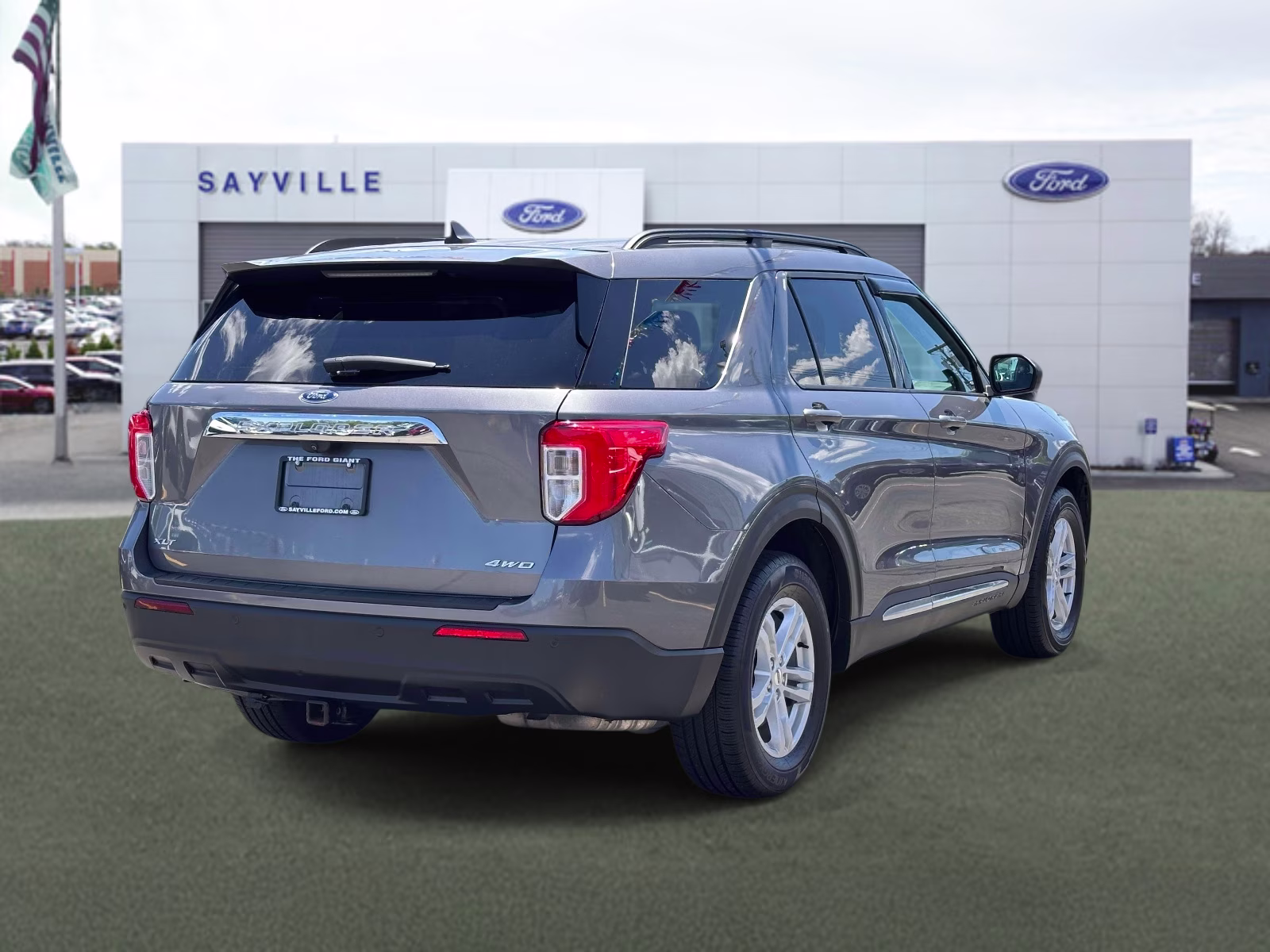 2021 Carbonized Gray Metallic Ford Explorer XLT 4WD 4X4 SUV