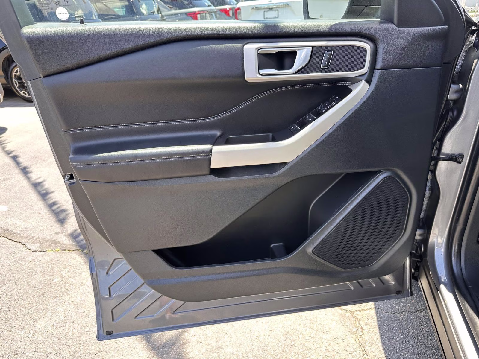 2021 Carbonized Gray Metallic Ford Explorer XLT 4WD 4X4 SUV