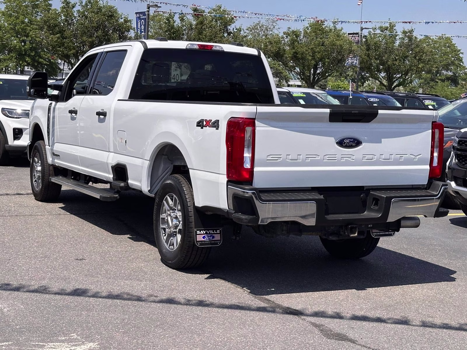 2025 Oxford White Ford Super Duty F-250 SRW XLT 4WD Crew Cab 6.75' Box 4X4 Truck