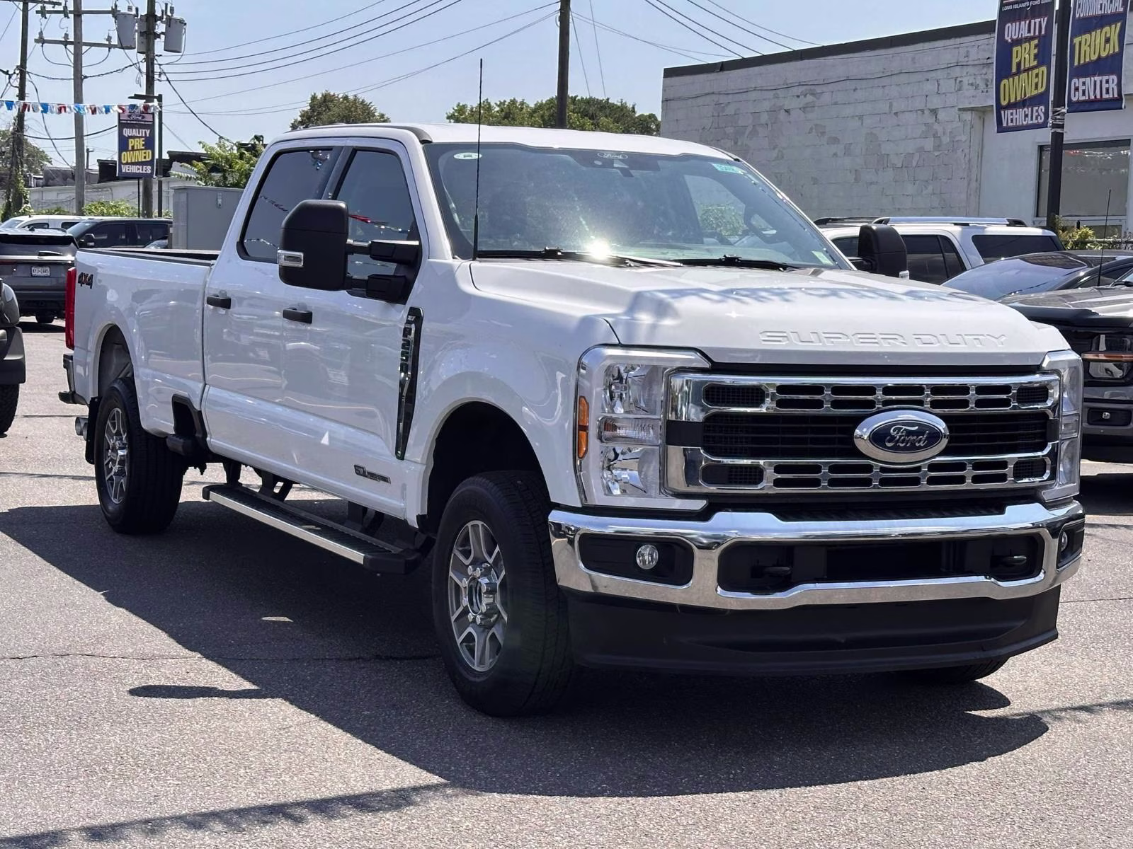 2025 Oxford White Ford Super Duty F-250 SRW XLT 4WD Crew Cab 6.75' Box 4X4 Truck