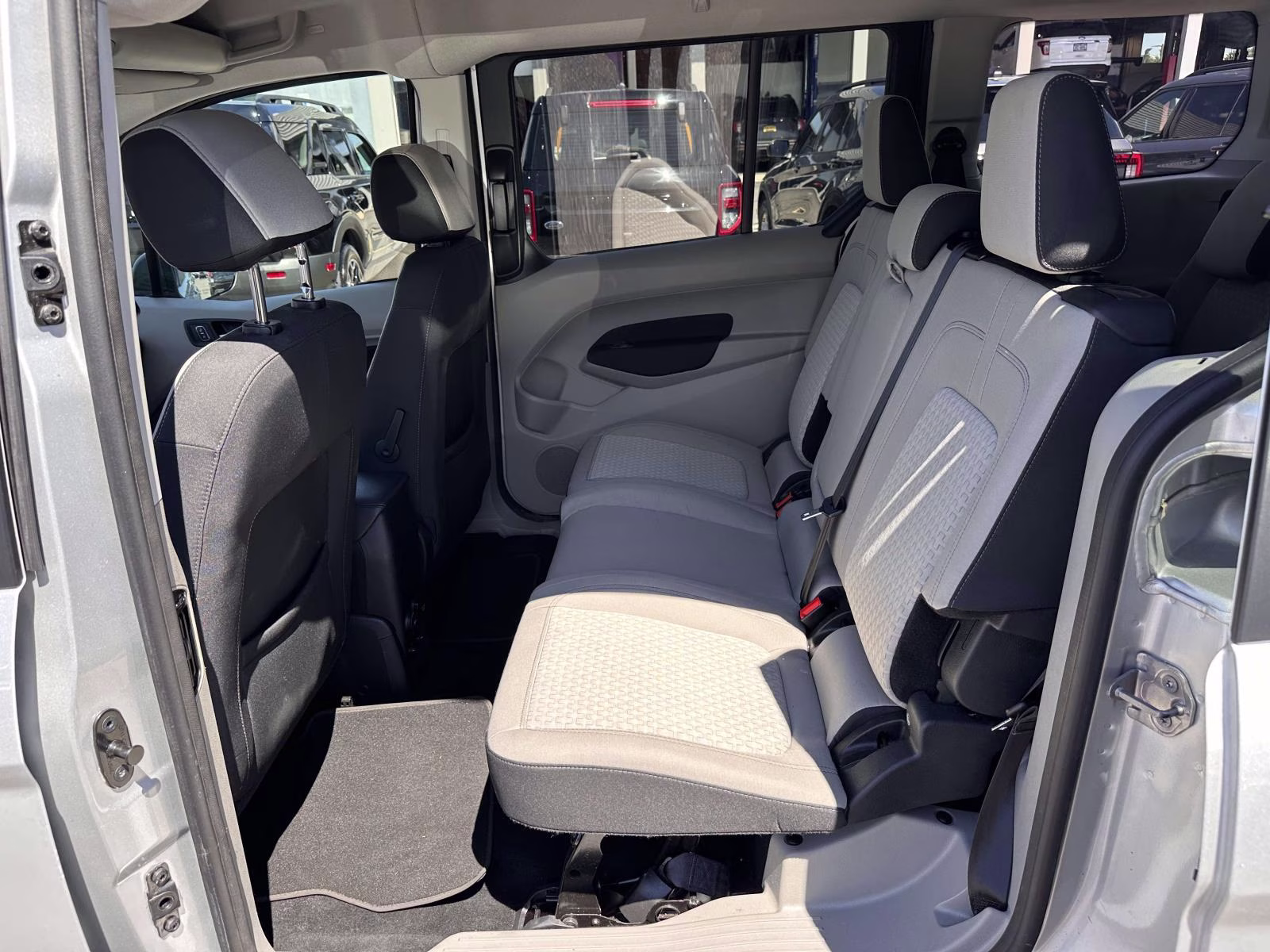 2022 Silver Ford Transit Connect Wagon XLT LWB w/Rear Liftgate FWD Van