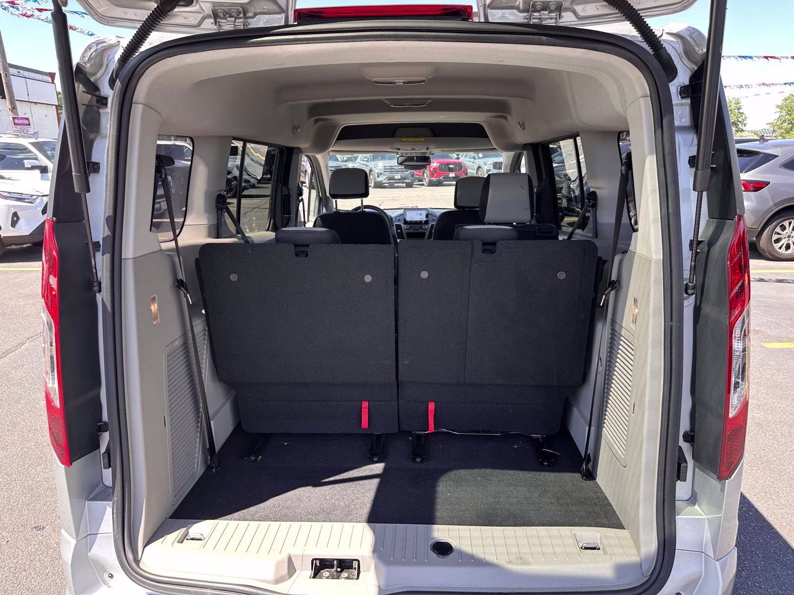 2022 Silver Ford Transit Connect Wagon XLT LWB w/Rear Liftgate FWD Van