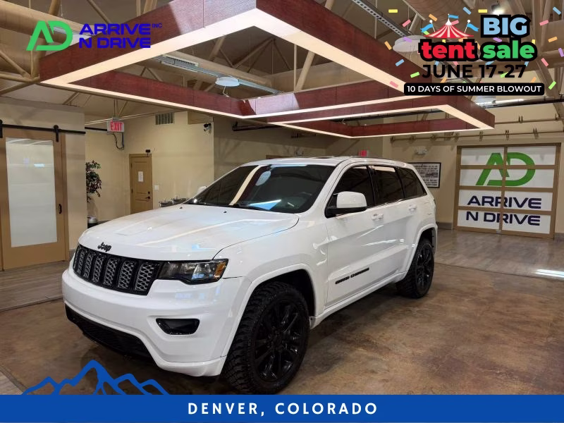 2021 White Jeep Grand Cherokee Laredo X Sport Utility 4D 4X4