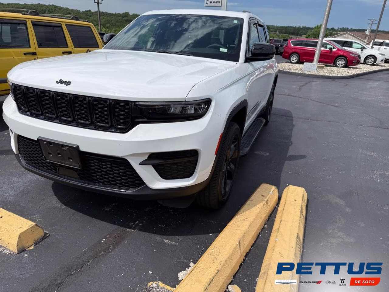 2023 WHITE Jeep Grand Cherokee Altitude X 4X4 SUV