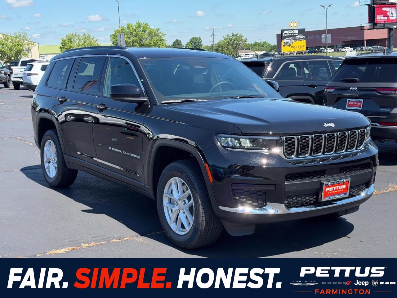 2026 Diamond Black Crystal Pearlcoat Jeep Grand Cherokee L Laredo 4X4 SUV