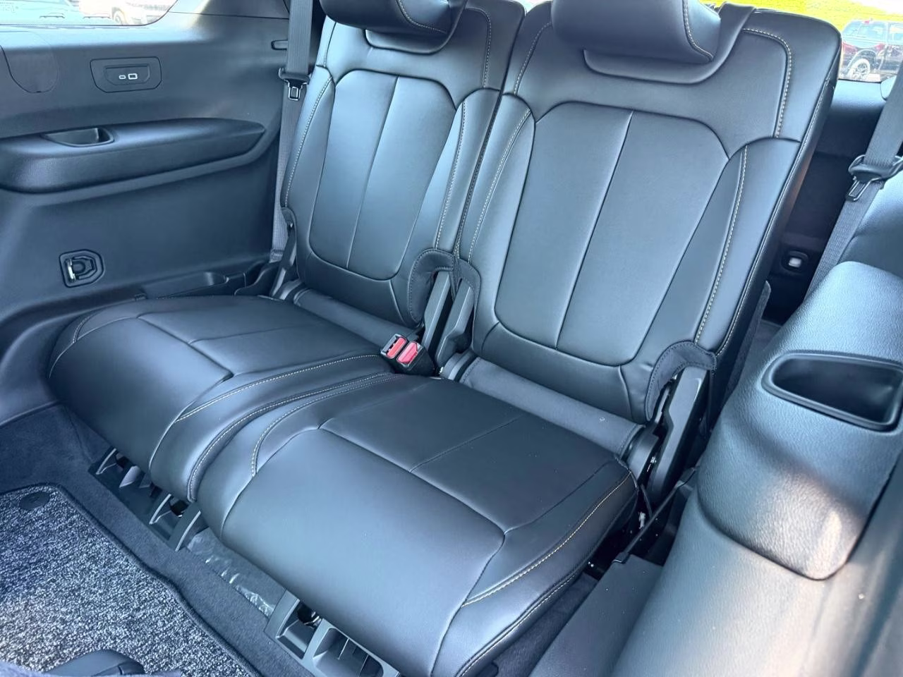 2026 Diamond Black Crystal Pearlcoat Jeep Grand Cherokee L 85th Anniversary Edition 4X4 SUV