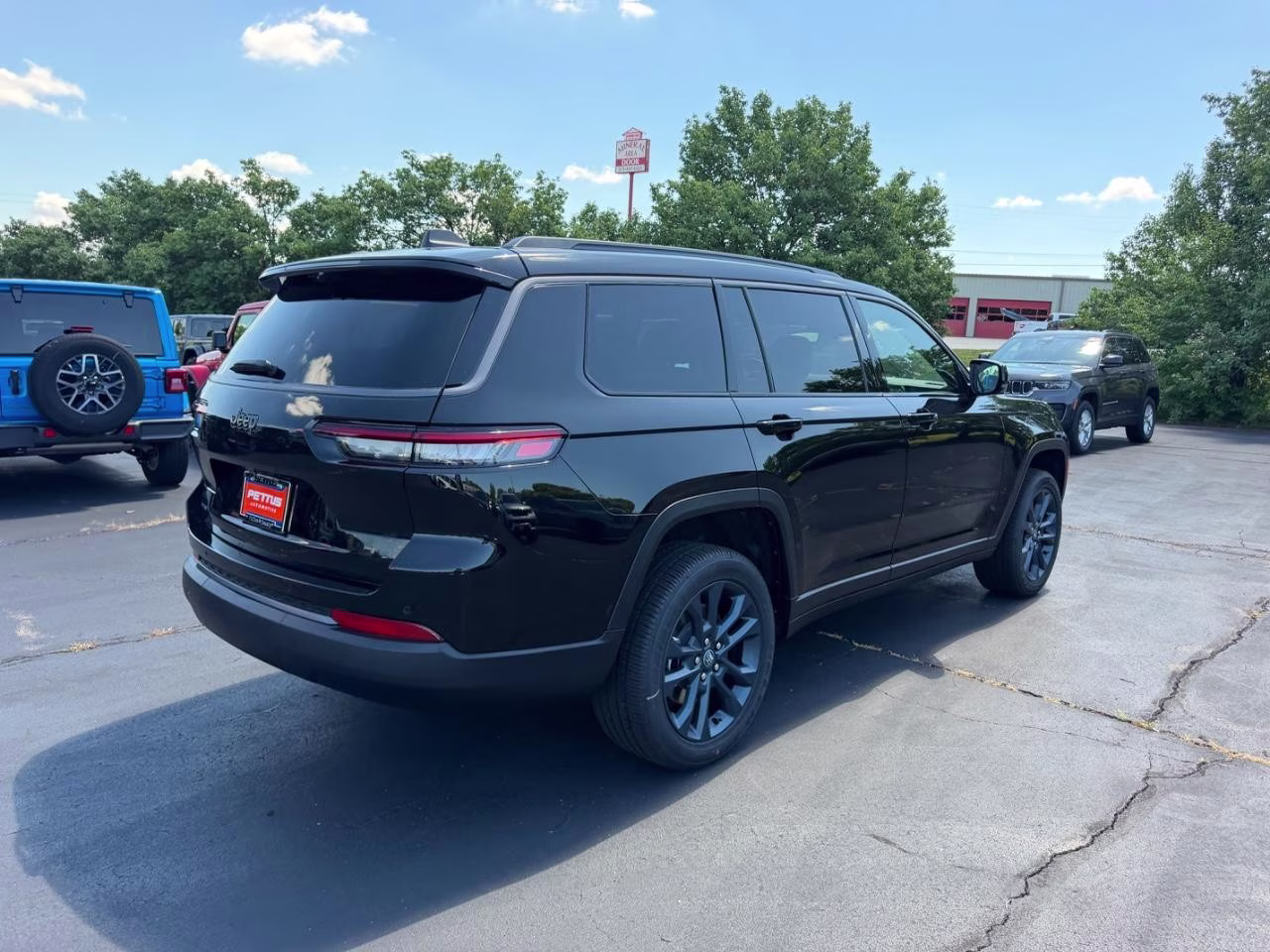 2026 Diamond Black Crystal Pearlcoat Jeep Grand Cherokee L 85th Anniversary Edition 4X4 SUV