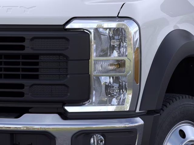 2026 Oxford White Ford Super Duty F-450 DRW XL DRW 4X4 Truck