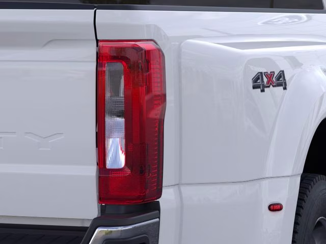 2026 Oxford White Ford Super Duty F-450 DRW XL DRW 4X4 Truck