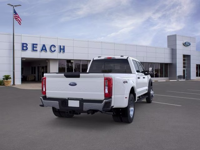 2026 Oxford White Ford Super Duty F-450 DRW XL DRW 4X4 Truck
