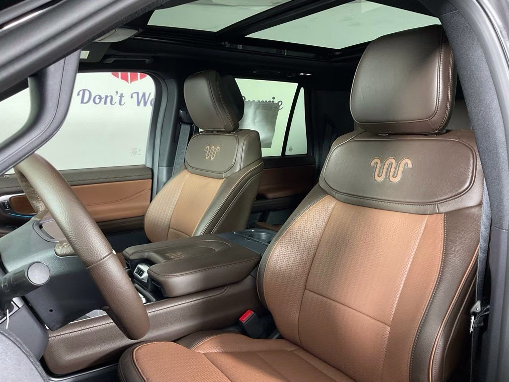 2027 Black Metallic Ford Expedition Max King Ranch 4X4 SUV