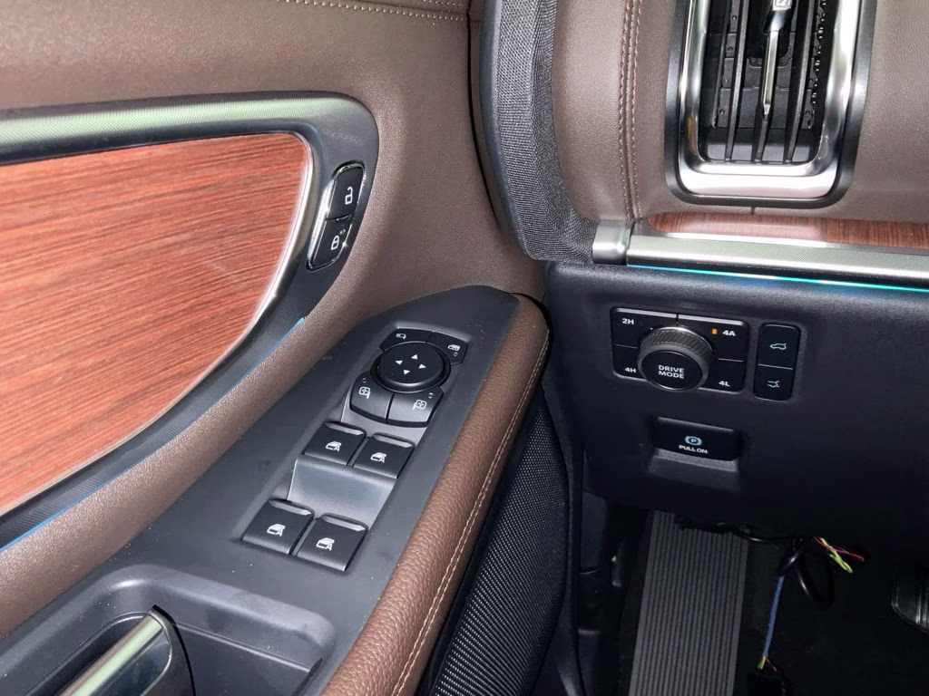 2027 Black Metallic Ford Expedition Max King Ranch 4X4 SUV