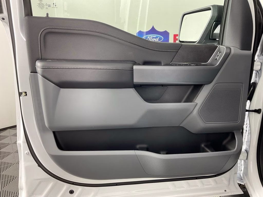 2026 Oxford White Ford F-150 XLT RWD Truck