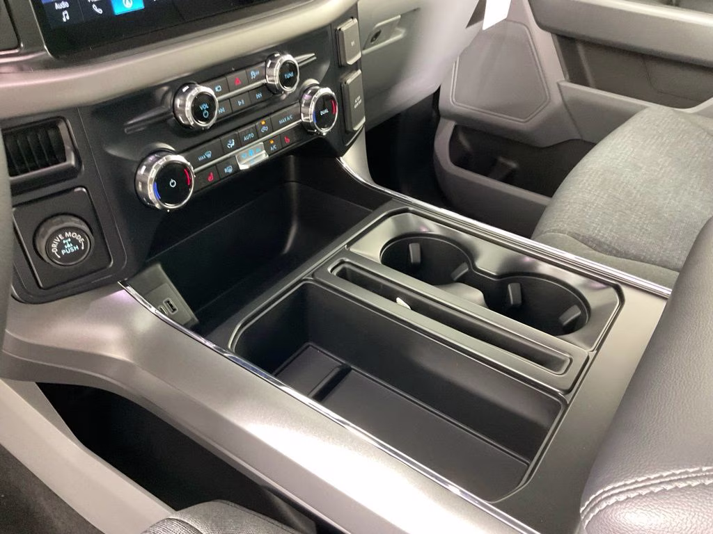 2026 Oxford White Ford F-150 XLT RWD Truck