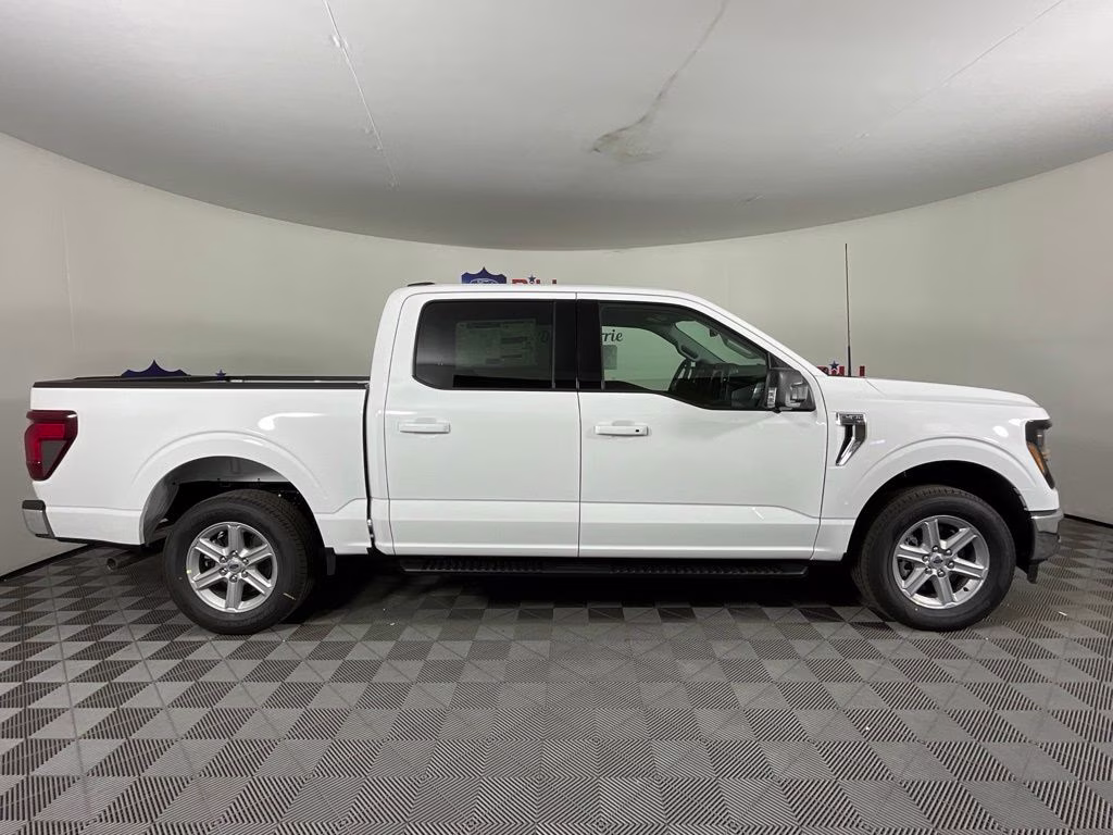 2026 Oxford White Ford F-150 XLT RWD Truck
