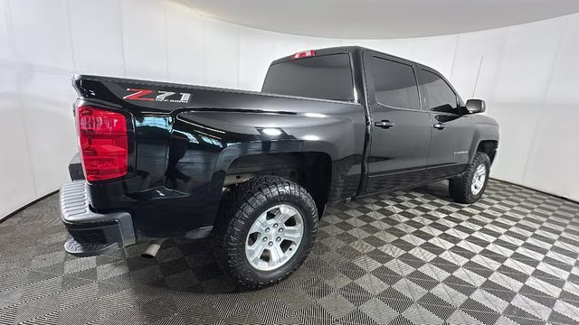 2018 Black Chevrolet Silverado 1500 LT 4X4 Truck
