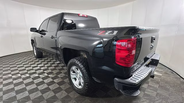 2018 Black Chevrolet Silverado 1500 LT 4X4 Truck